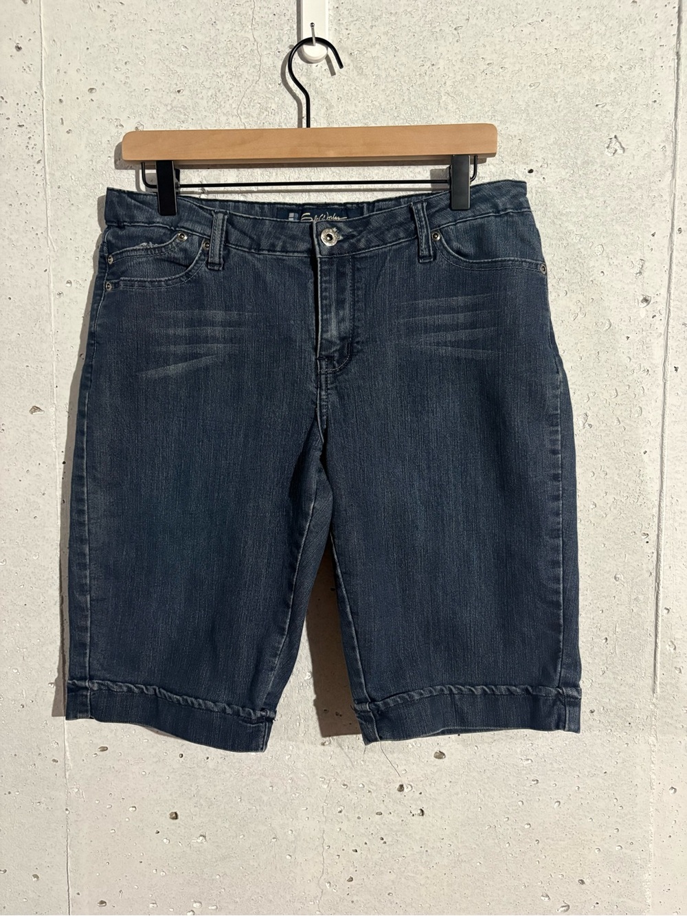 Salt Works New York Mid Rise Bermuda Shorts | Size: 10